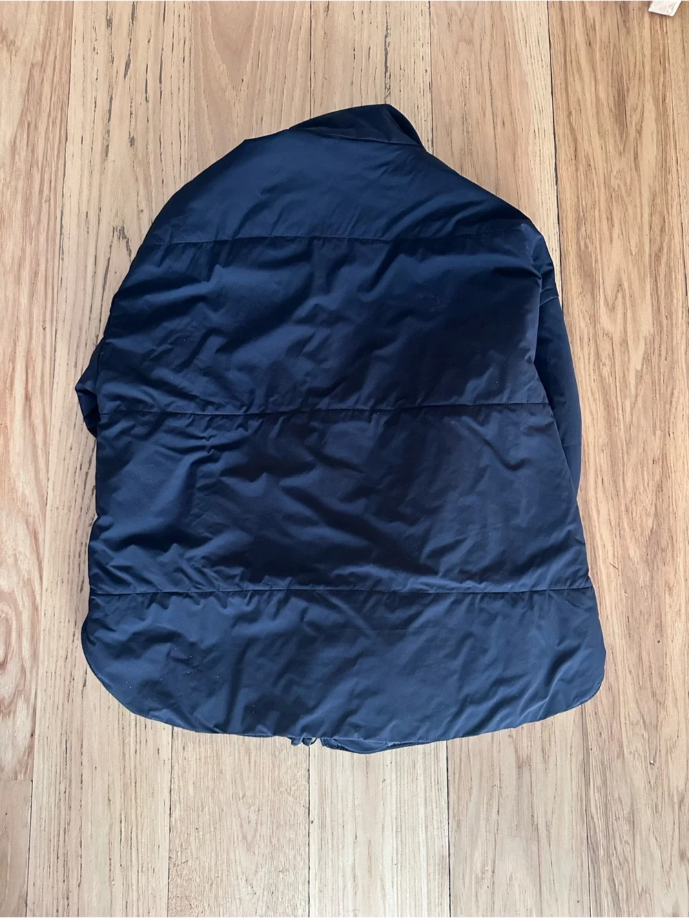 Vuori Canyon Insulated Jacket, size small - Picture 4 of 7